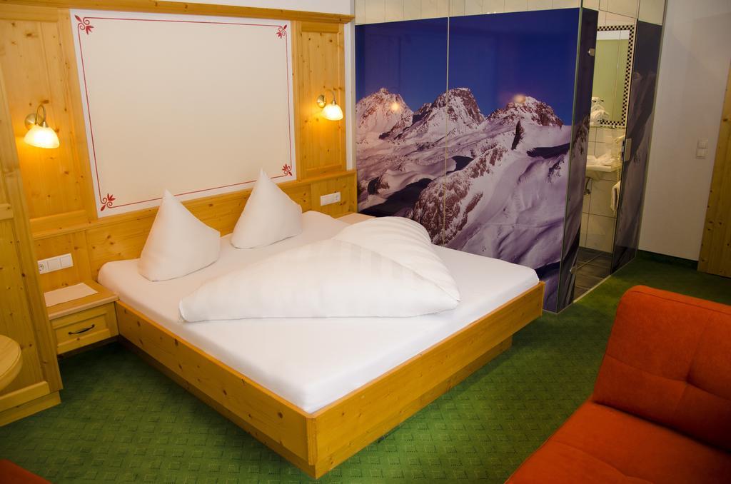Hotel Garni Alpenblick Ischgl Kültér fotó