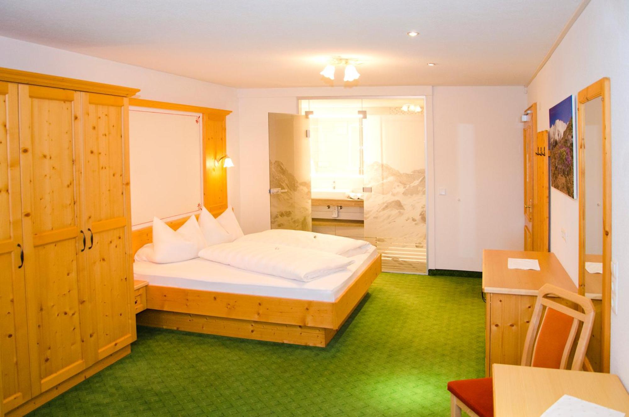 Hotel Garni Alpenblick Ischgl Kültér fotó
